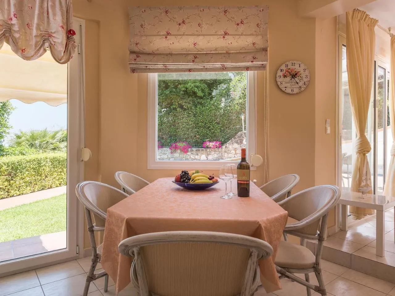 Aegean Residence #A - F & B Summer Collection Kallithea  Grèce